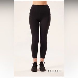 Black Compressive Pocket Legging
